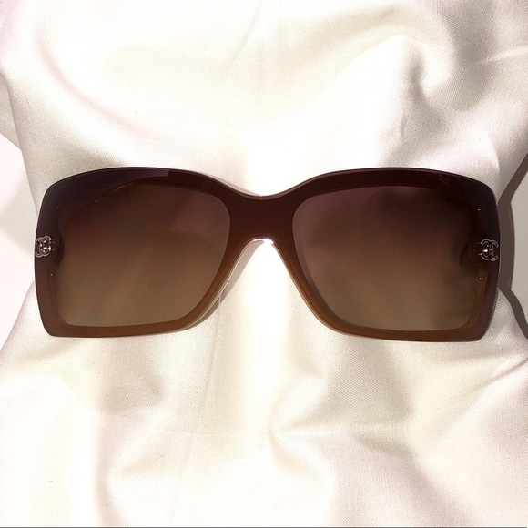 CHANEL SUNGLASSES main image 5